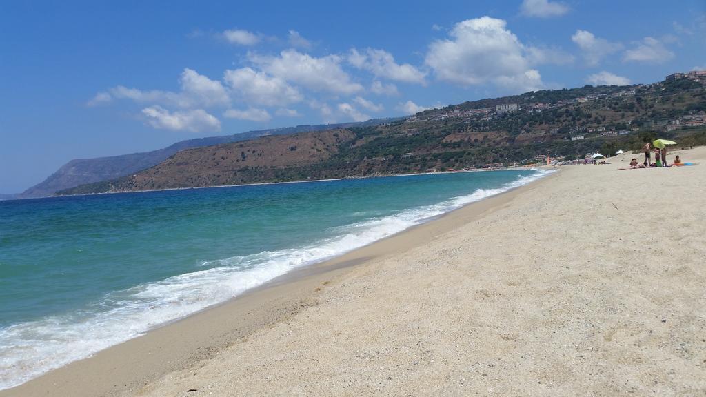 Villa Magnolia Appartamenti Nicotera Bagian luar foto